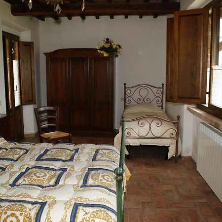 Villa La Rocca Della Magione Monteriggioni Habitación foto