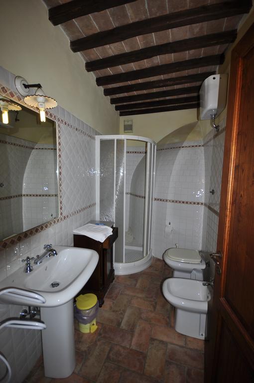 Villa La Rocca Della Magione Monteriggioni Habitación foto